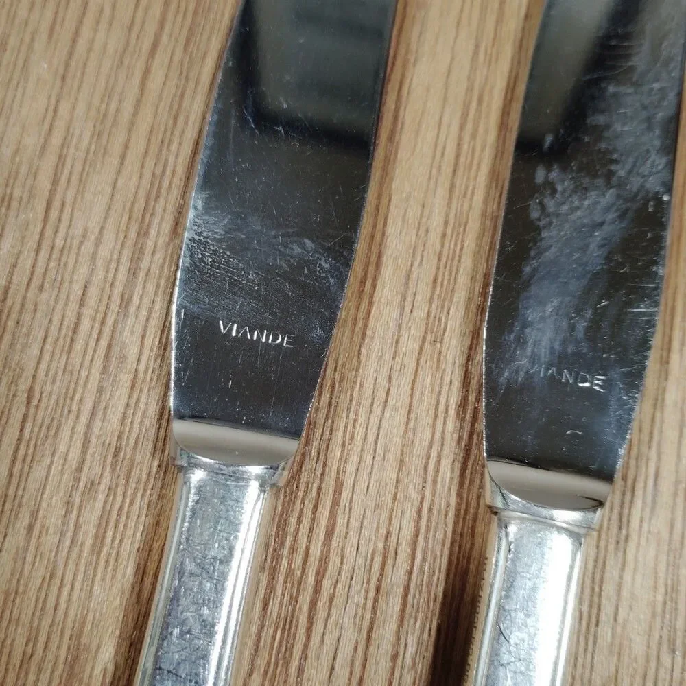 Vintage 1847 Rogers Bros IS Lovelace Silverplate Flatware 4 Dinner Knives Floral